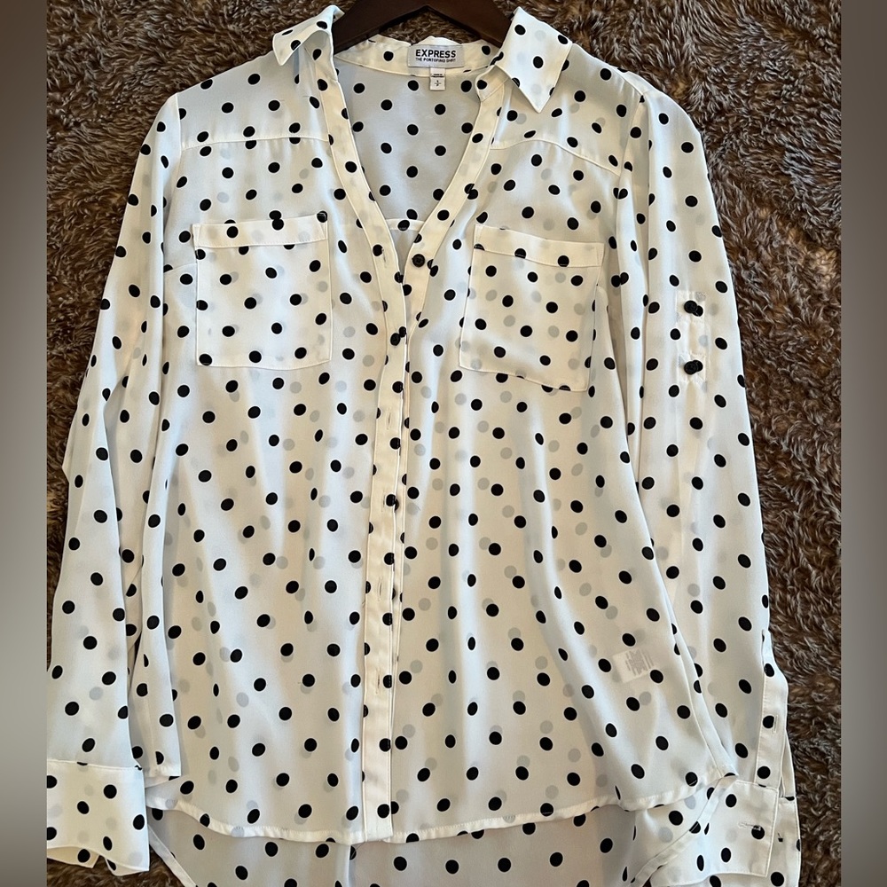 Express: Portofino button down - White w/ black polka dots